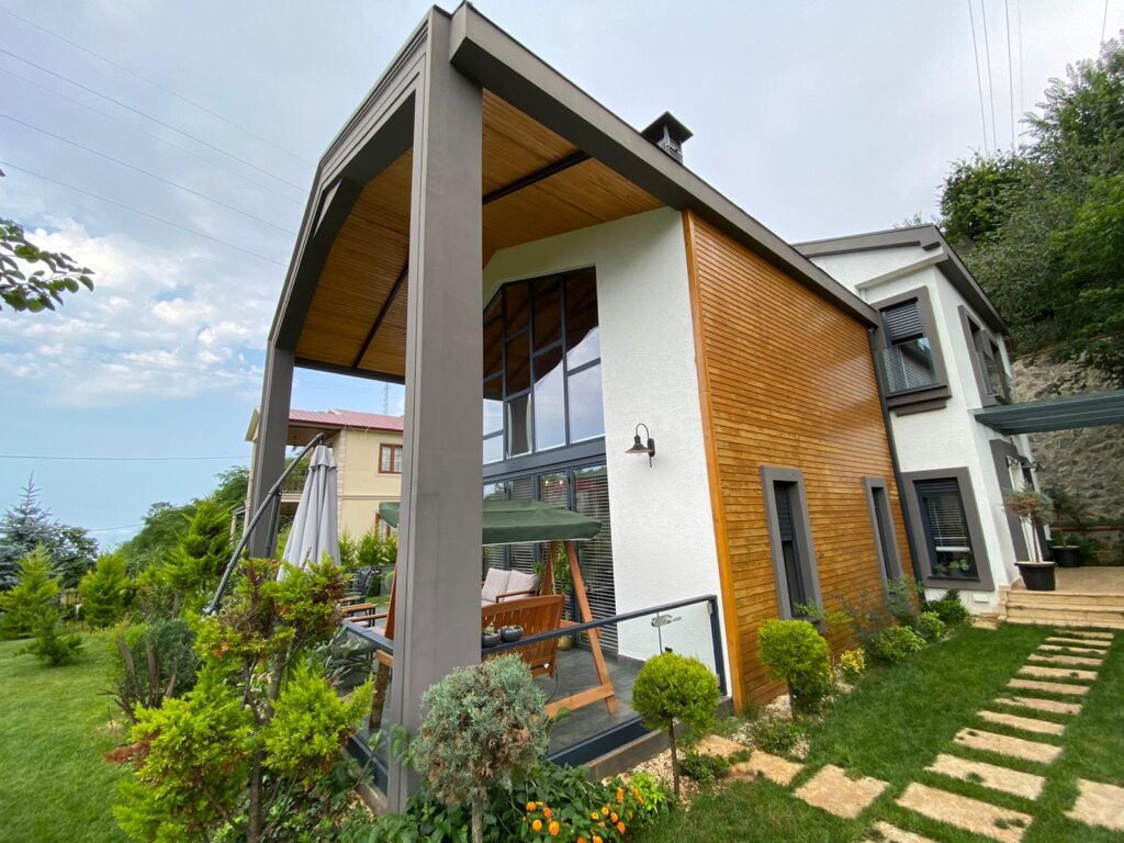 فيلا للبيع في طرابزون تركيا